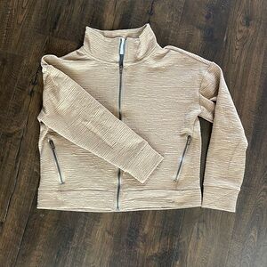 Semi cropped women’s sweater